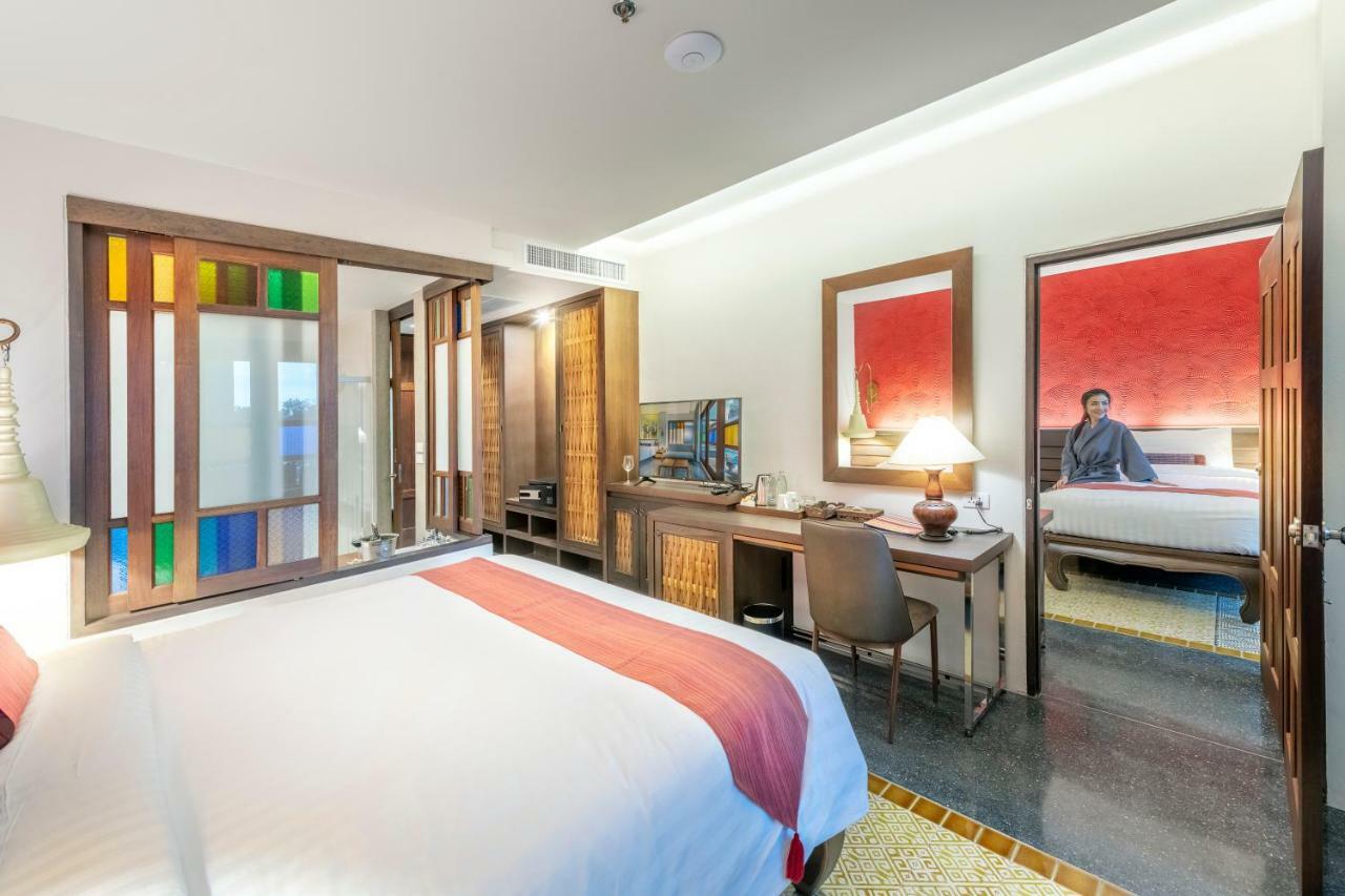 Deluxe Quadruple Room,1228127549:JPEG
